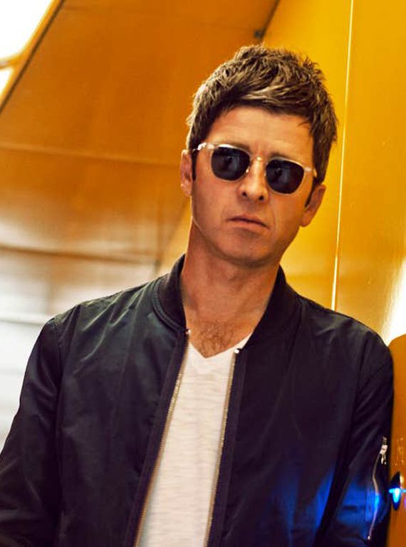 Fremkald episode vant How to Sound Like Noel Gallagher: Gear Guide & Tips